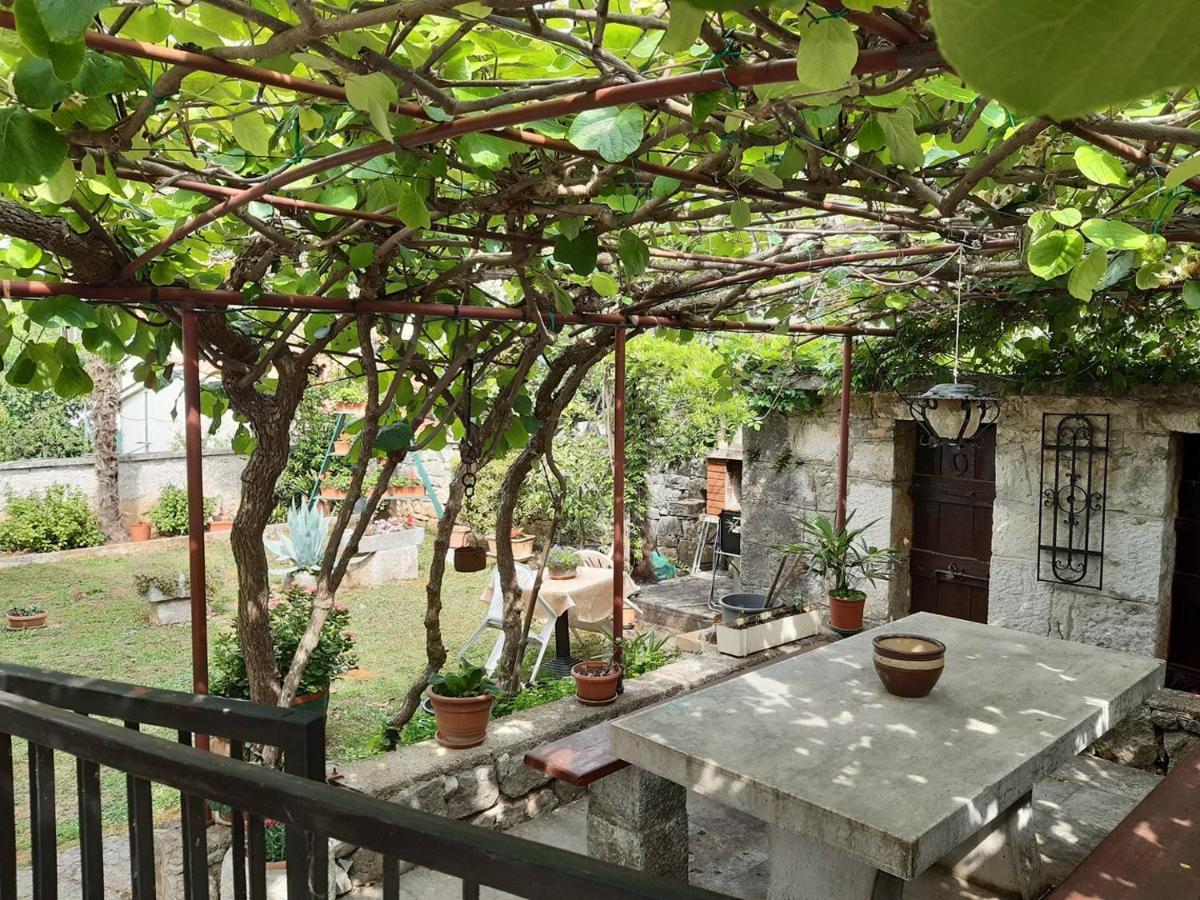 Anamarija Apartments Near The Beach And The Fantastic Adria Sea With Over 10 Small Islands Close By Funtana Exterior photo