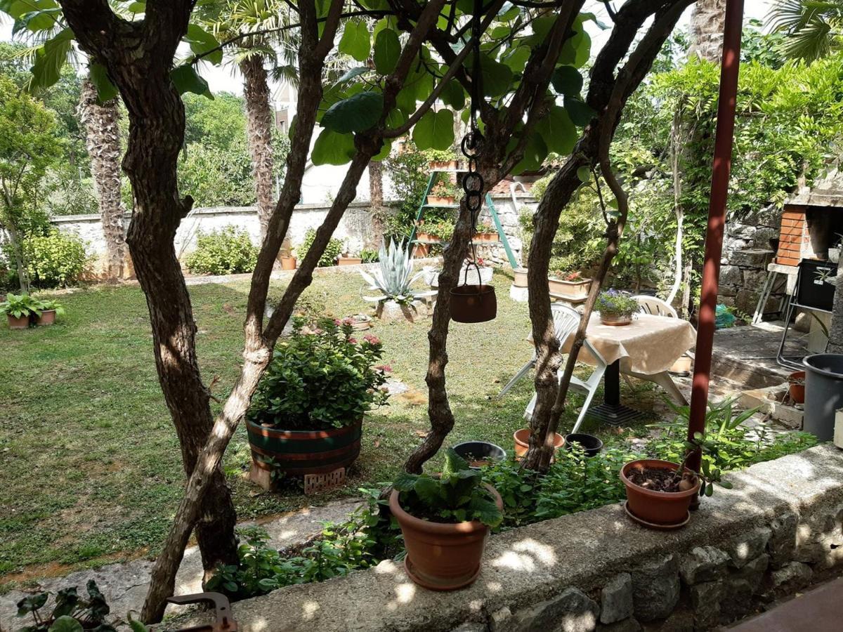 Anamarija Apartments Near The Beach And The Fantastic Adria Sea With Over 10 Small Islands Close By Funtana Exterior photo